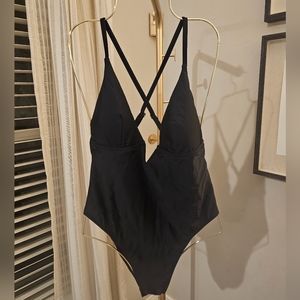 NWT Cupshe One Piece, Size L